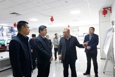 國(guó)家稅務(wù)總局市局農(nóng)高區(qū)分局領(lǐng)導(dǎo)一行到俊源石油走訪(fǎng)調(diào)研